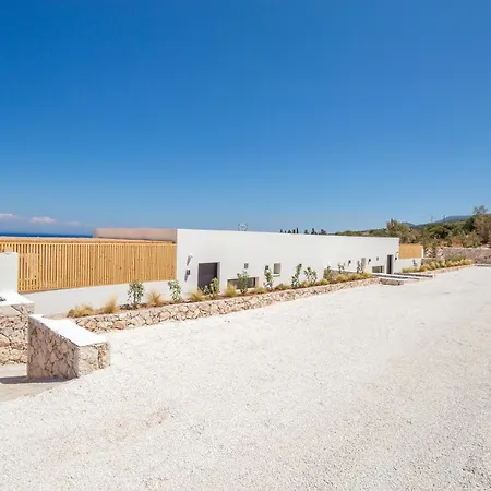 Villa Theros Luxury *