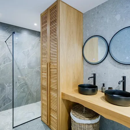 Villa Theros Luxury